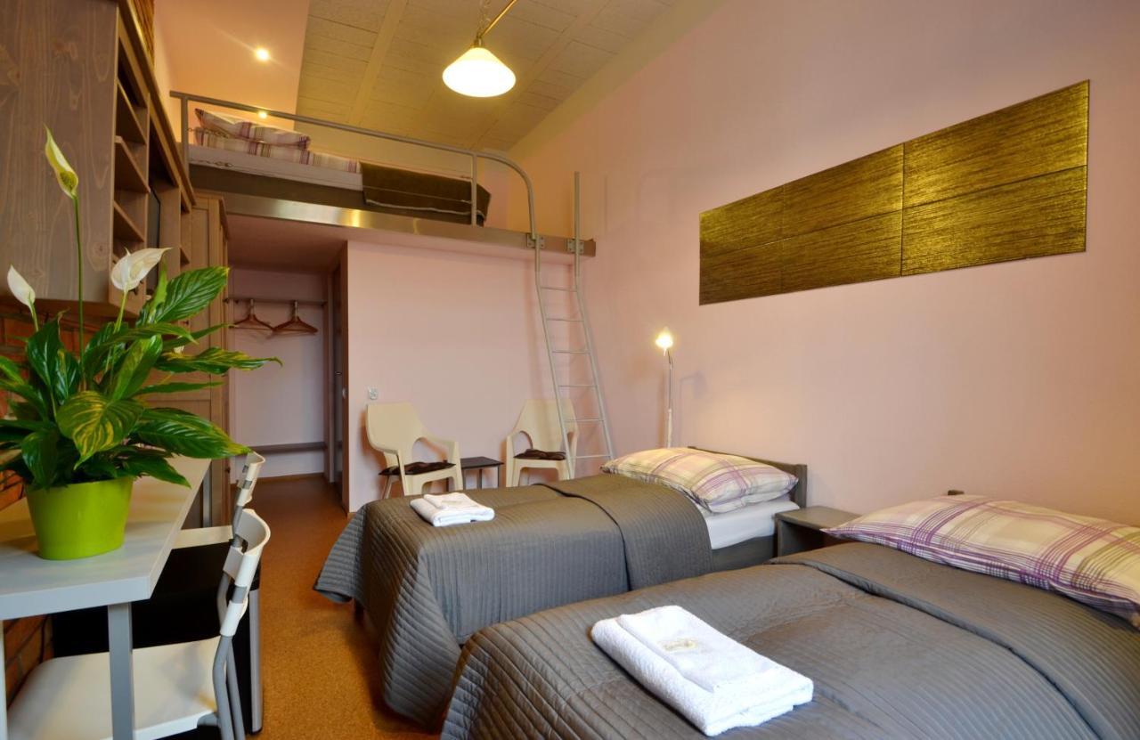 Bed&Breakfast Mikunda Chrzanów 外观 照片